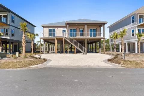 2238 Nella Nook, Saint George Island, FL 32328