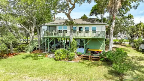 Exterior - 2320 Hwy 98 E, Carrabelle, FL 32322 photo 2 of 15