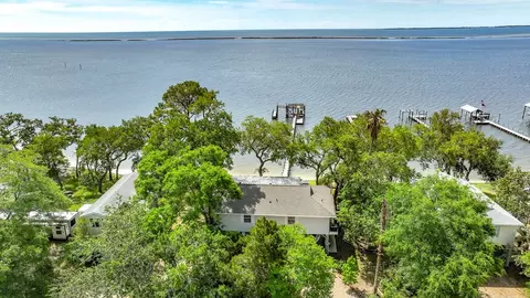 View/Area - 2320 Hwy 98 E, Carrabelle, FL 32322 photo 1 of 12