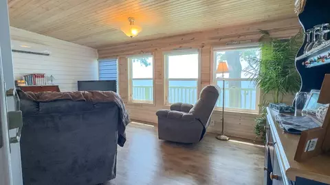 Living - 2320 Hwy 98 E, Carrabelle, FL 32322 photo 5 of 5