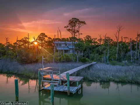 1915 Smugglers Cove Rd, Saint George Island, FL 32328