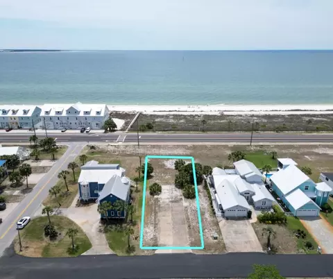8303 Tradewinds Dr, Port St. Joe, FL 32456