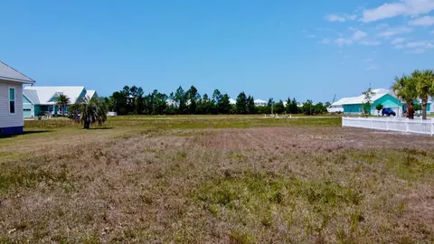 109 St Charles St, Mexico Beach, FL 32456