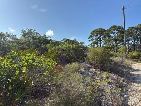 105 Sand Trace Dr, Cape San Blas, FL 32456