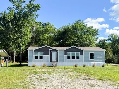 120 Woodmere Dr, Wewahitchka, FL 32465