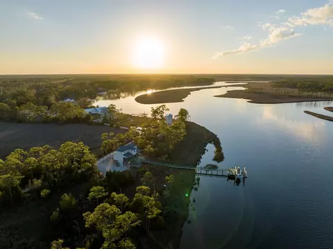588 River Rd, Carrabelle, FL 32322 photo 3