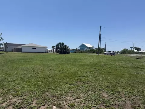 320 Hatley Dr, Mexico Beach, FL 32456