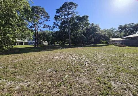 148 Craig St, Carrabelle, FL 32322 photo 10