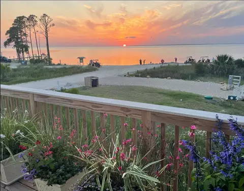339 Nedley St, Saint George Island, FL 32328