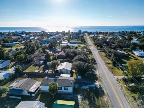 View/Area - 330 Atlantic St, Port St. Joe, FL 32456 photo 6 of 7
