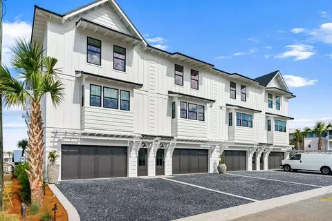 100 42nd St #D, Mexico Beach, FL 32456