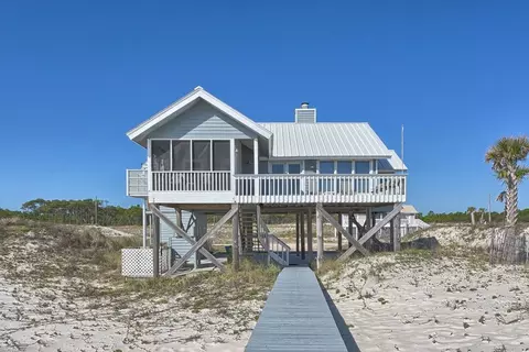 1412 E Gulf Beach Dr, Saint George Island, FL 32328