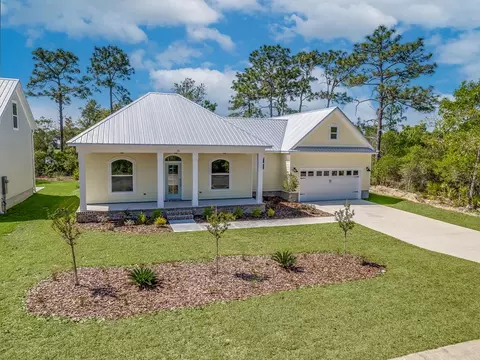 381 Royal Tern Way, Carrabelle, FL 32322