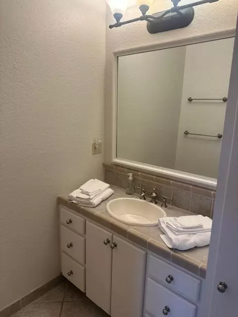 Bath - 324 Eagles Way #324, Carrabelle, FL 32322 photo 2 of 7