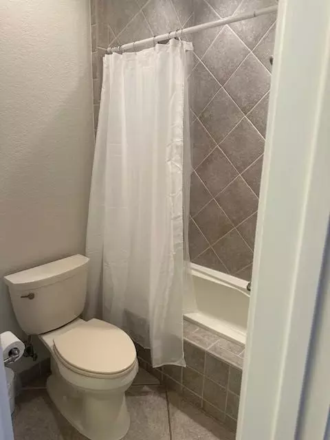Bath - 324 Eagles Way #324, Carrabelle, FL 32322 photo 3 of 7