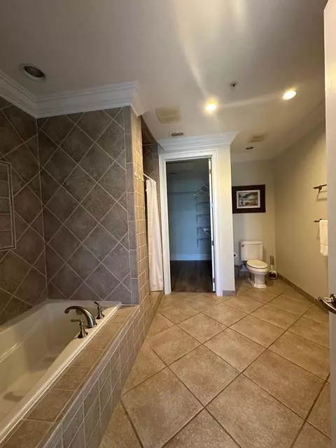 Bath - 222 Eagles Way, Carrabelle, FL 32322 photo 1 of 3