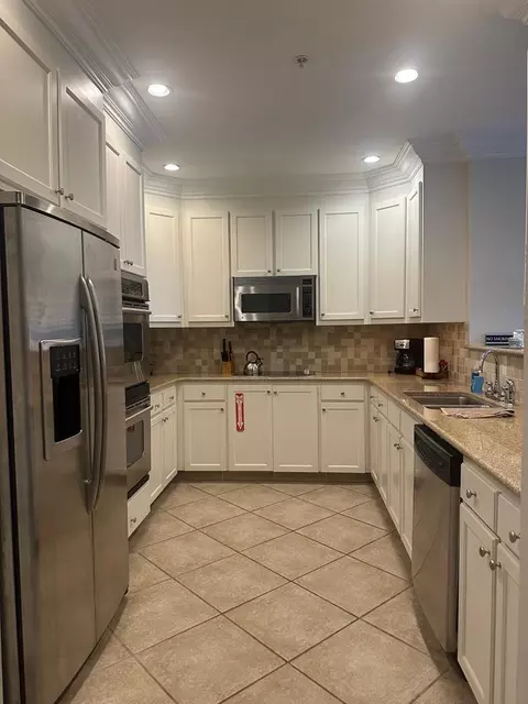 Kitchen - 222 Eagles Way, Carrabelle, FL 32322 photo 1 of 1