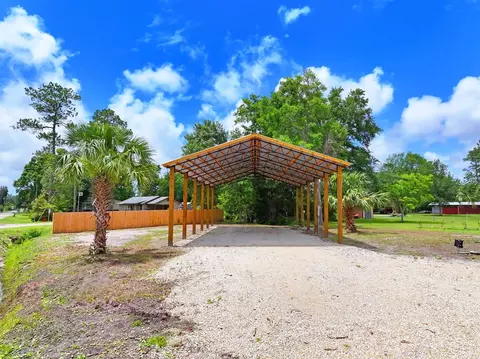 167 Sealy Dr, Wewahitchka, FL 32465