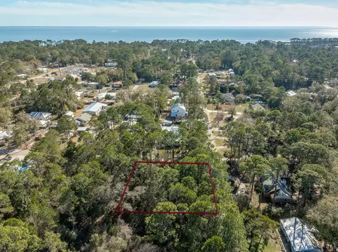 197 22nd Ave, Apalachicola, FL 32320