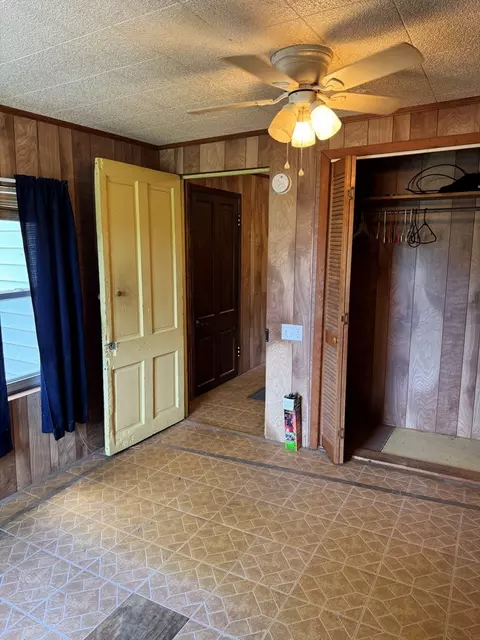 Bedroom - 505 NW 3rd St, Carrabelle, FL 32322 photo 4 of 5