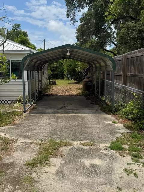 Other - 505 NW 3rd St, Carrabelle, FL 32322 photo 2 of 5