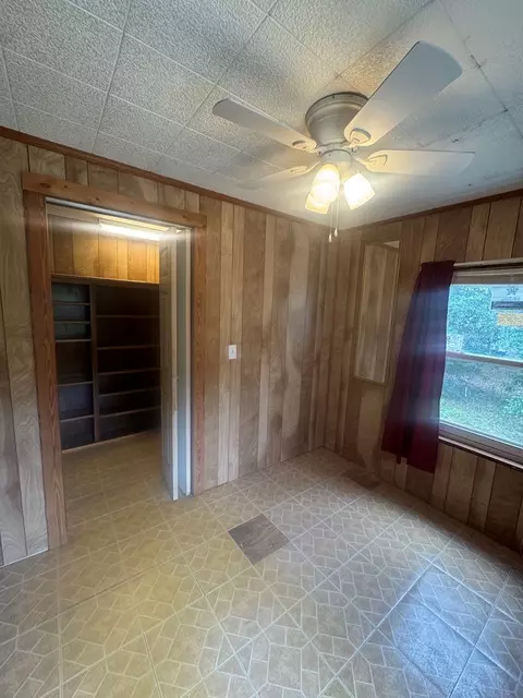 Bedroom - 505 NW 3rd St, Carrabelle, FL 32322 photo 2 of 5