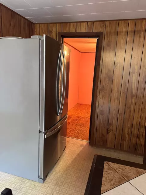 Kitchen - 505 NW 3rd St, Carrabelle, FL 32322 photo 5 of 6