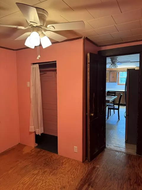 Bedroom - 505 NW 3rd St, Carrabelle, FL 32322 photo 5 of 5