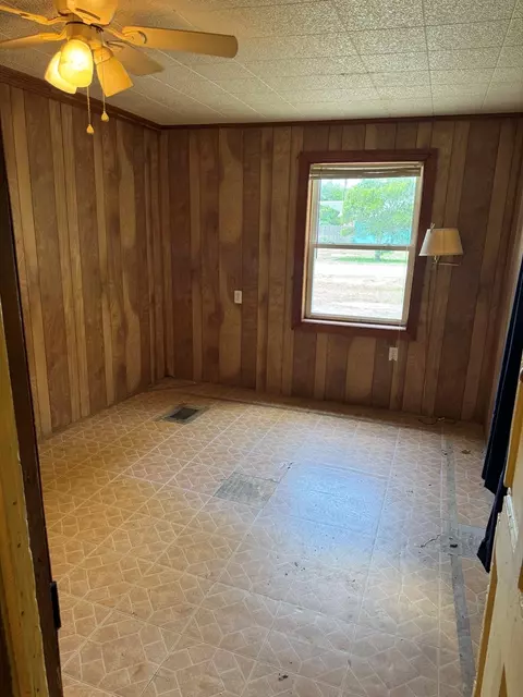 Bedroom - 505 NW 3rd St, Carrabelle, FL 32322 photo 1 of 5