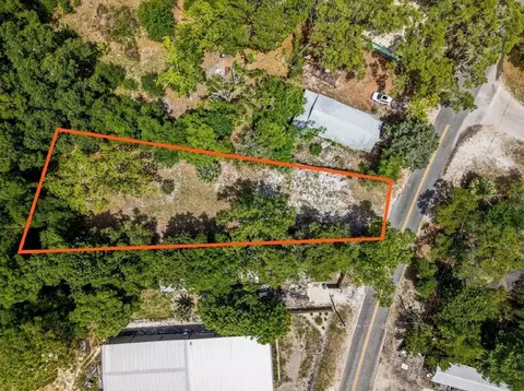 333 Old Ferry Dock Rd, Eastpoint, FL 32328