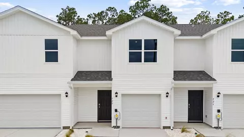 420 Chateau Ln, Port St. Joe, FL 32456