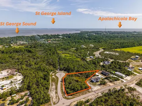 303 Hibiscus Ln, Eastpoint, FL 32328
