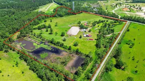 111 Bayberry Dr, Wewahitchka, FL 32465