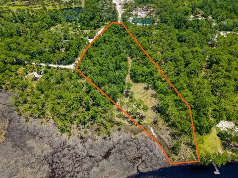 301 Jay Jay Way, Carrabelle, FL 32322 photo 6