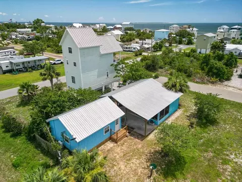 9130 Cockles Ave, Port St. Joe, FL 32456