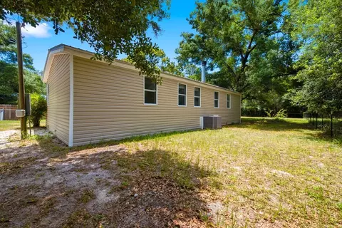 Exterior - 27 Chehaw St, Panacea, FL 32346 photo 5 of 13
