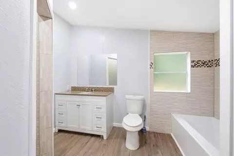 Bath - 27 Chehaw St, Panacea, FL 32346 photo 1 of 5