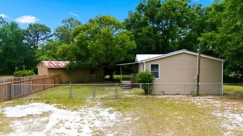 Exterior - 27 Chehaw St, Panacea, FL 32346 photo 3 of 13