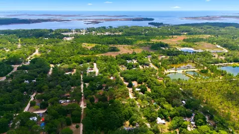 View/Area - 27 Chehaw St, Panacea, FL 32346 photo 2 of 5