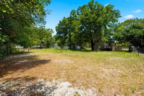 Exterior - 27 Chehaw St, Panacea, FL 32346 photo 12 of 13