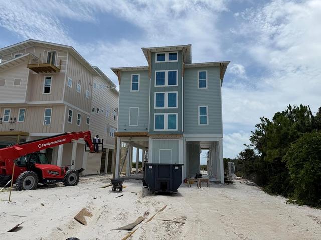 2300 Nella Nook, Saint George Island, FL 32328