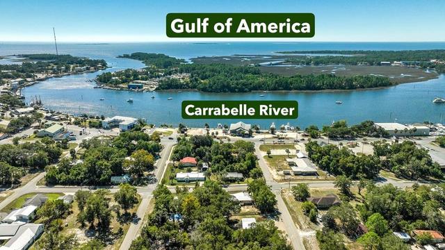 512 NW Ave A, Carrabelle, FL 32322