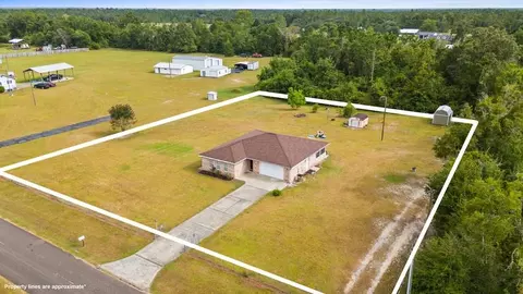 158 Our Town Rd, Wewahitchka, FL 32465