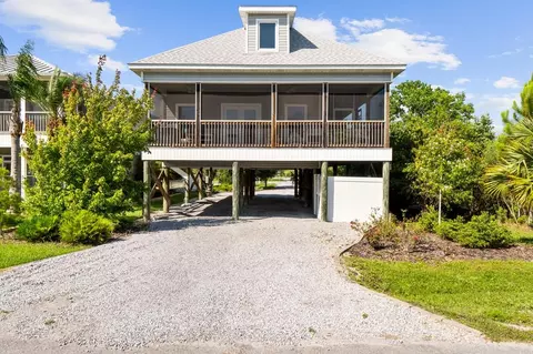 207 Florida Ave, Mexico Beach, FL 32456
