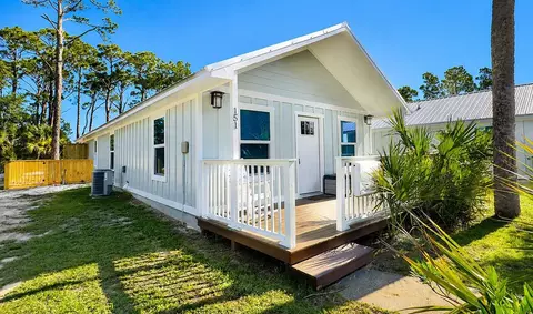 151 Beach St, Port St. Joe, FL 32456