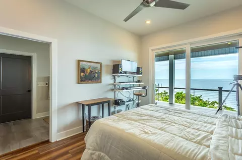 Bedroom - 2800 Hwy 98 E, Carrabelle, FL 32322 photo 5 of 8