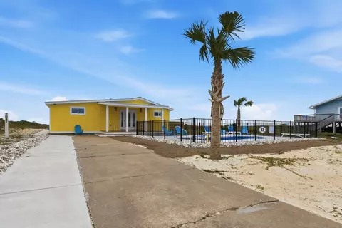 1032 E Gorrie Dr, Saint George Island, FL 32328