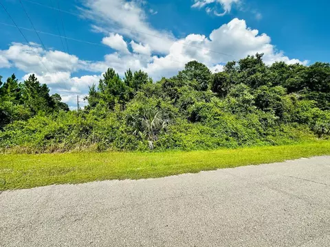 221 Franklin St, Lanark Village, FL 32323