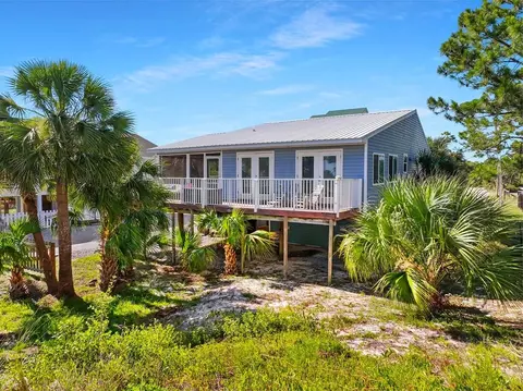 320 Moonrise Ave, Port St. Joe, FL 32456