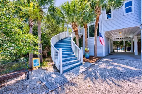 1080 W Gulf Beach Dr, Saint George Island, FL 32328